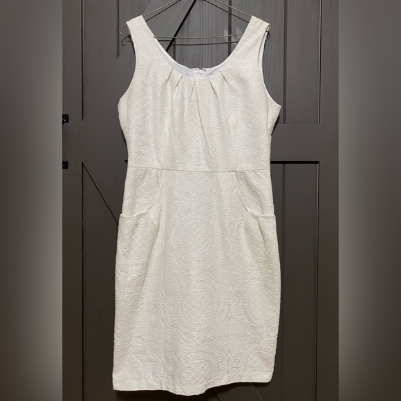 dressbarn white lace dress Dressbarn Women's White/Beige Lace Lined Sleeveless A-Line Dress - 16 Petite